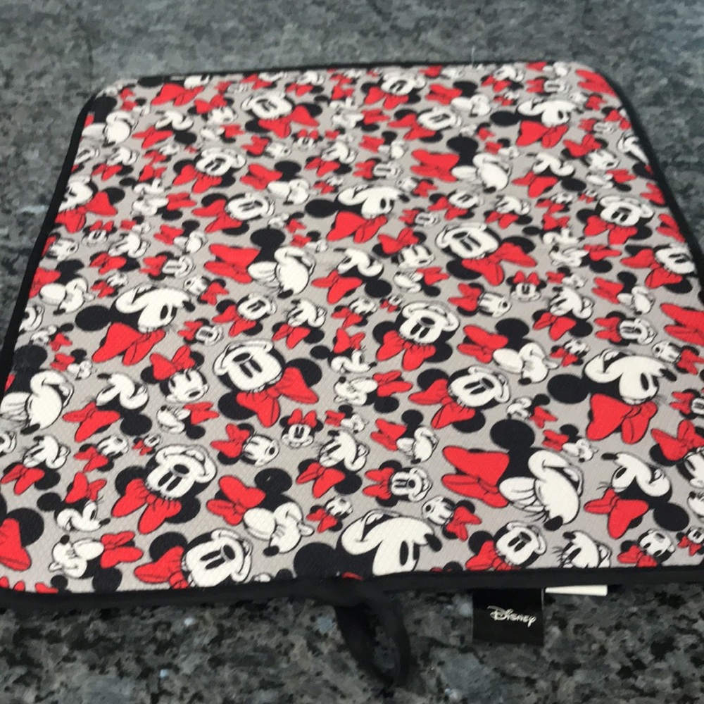 Mickey Mouse Patterned Dish Drying Mat - Picture 2 of 3